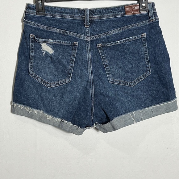 Hollister Curvy High Waist Mom Distressed Jean Shorts 31 - Picture 2 of 9